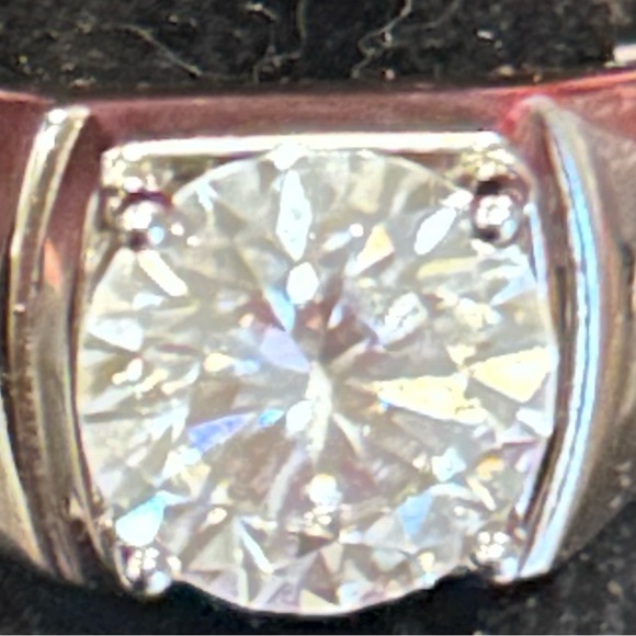 Men’s 5.00CTW moissanite, 18 karat gold adjustable ring